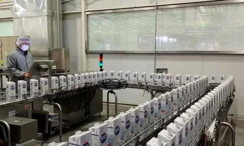 上海市民 你們果然帶著物資來了 京東小哥 我對上海有信心 盒馬 一起為老人盡份心